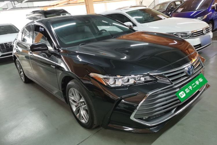 Used Toyota Avalon 2019 Dual-Engine 2.5L Luxury Edition China VI Standard
