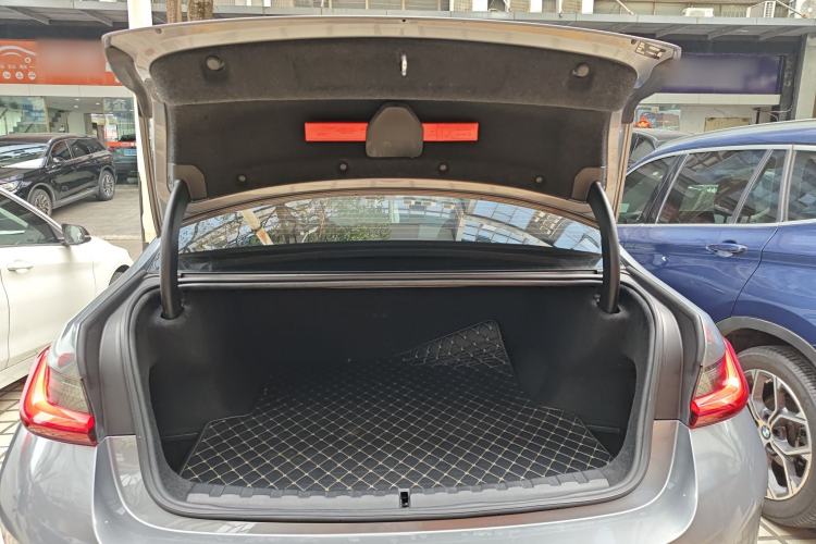 Used BMW i3 2022 eDrive 35 L
