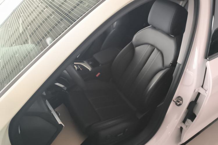 Used Audi A4L 2022 40 TFSI Luxury Dynamic Model
