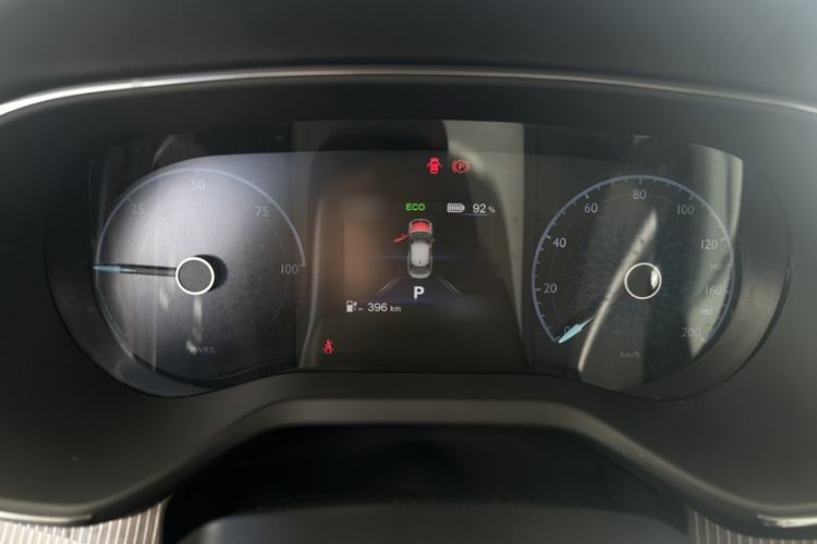 Used Hongqi E-QM5 2022 431 km Charge & Enjoy Edition
