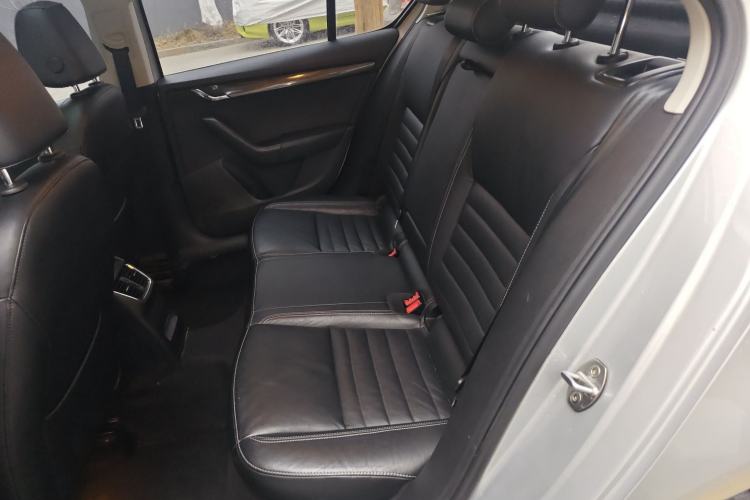 Used Skoda Octavia 2016 1.6L Automatic Smart Drive Edition