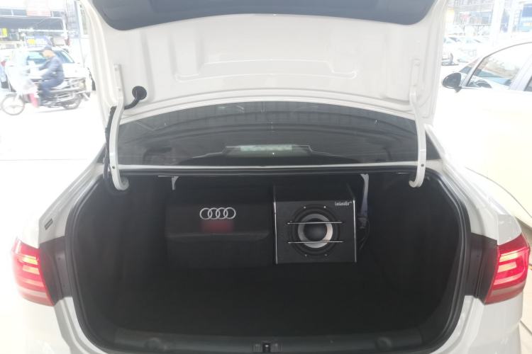 Used Volkswagen Lavida 2017 1.6L Automatic Fashion Edition
