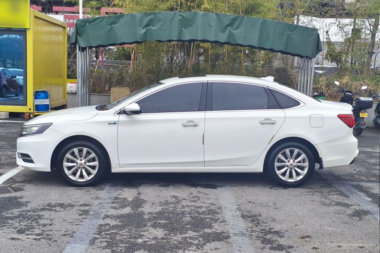 Used Roewe i6 2017 20T Automatic Internet Smart Edition