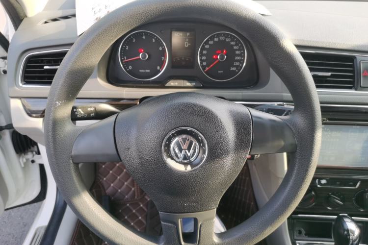 Used Volkswagen Gran Lavida 2013 1.6L Automatic Comfort Model
