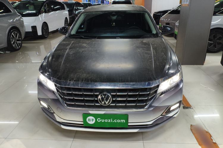 Used Volkswagen Passat 2019 330TSI Luxury Edition China VI Standard
