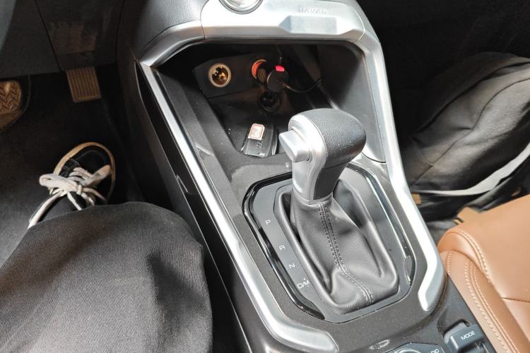 Used Haval H6 2017 Blue Label 1.5T Automatic Two-Wheel Drive ZhiShang Model