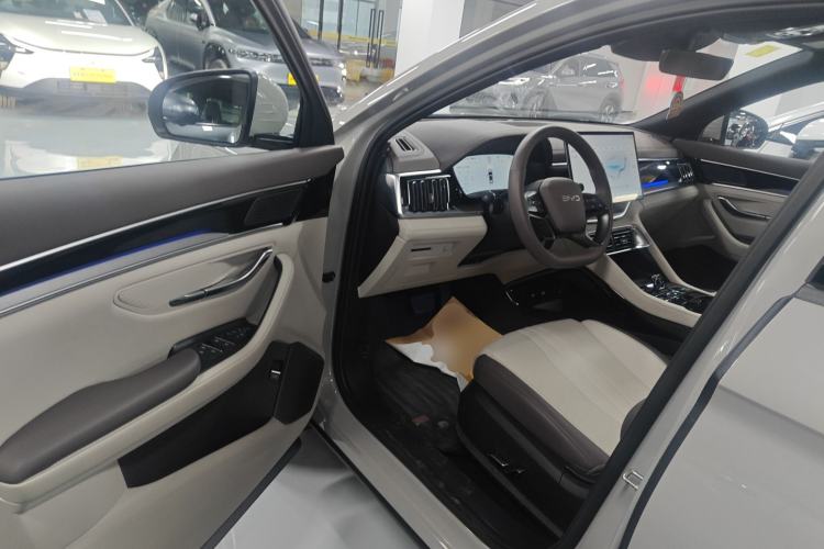 Used BYD Song PLUS New Energy 2025 DM-i Smart Drive 112KM Prestige Model
