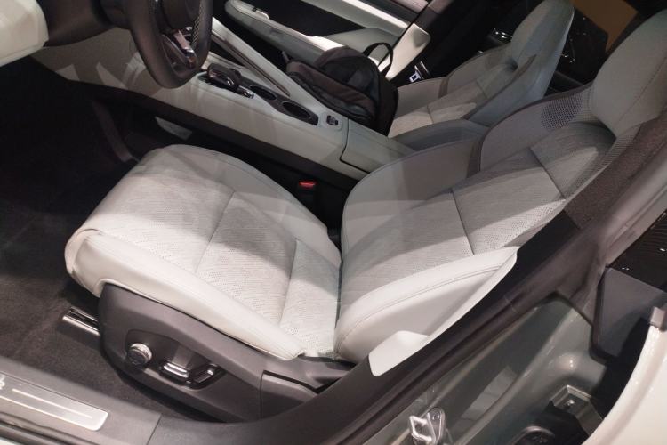 Used Zeekr 001 2024 ME Edition 100 kWh All-Wheel Drive
