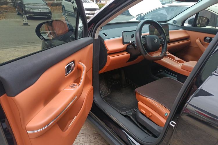 Used Leapmotor C16 2024 Range-Extended 200 LiDAR Edition
