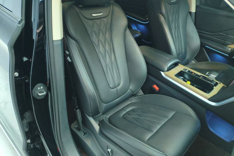 Used Hongqi HS7 2023 2.0T Automatic All-Wheel Drive Flagship Edition Six Seats