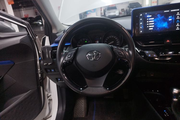 Used Toyota C-HR 2021 2.0L Luxury Edition
