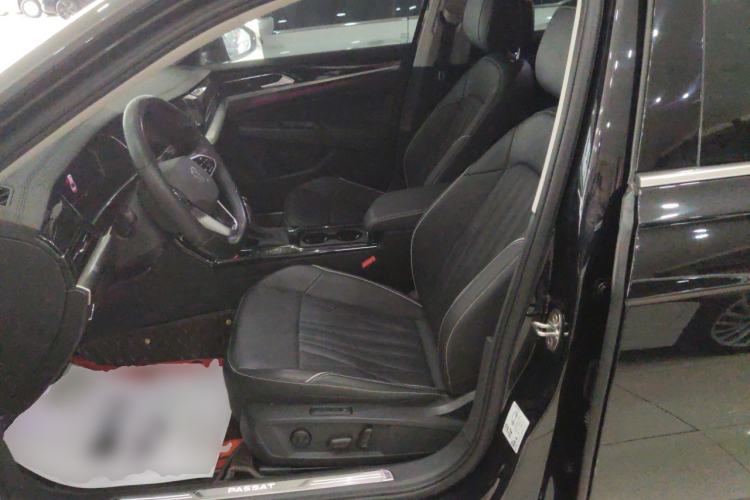 Used Volkswagen Passat 2023 Restyled 330TSI Starry Luxury Edition
