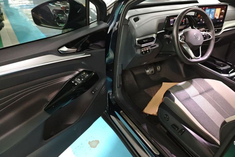 Used Volkswagen ID.4 CROZZ 2022 Long-Range PURE+ Edition