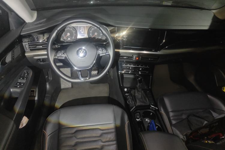 Used Volkswagen Passat 2020 330TSI Elite Edition China VI
