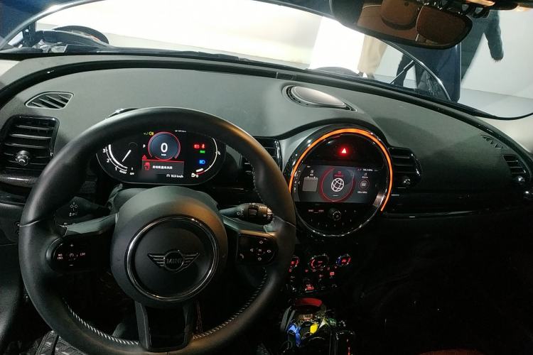 Used  Clubman 2022 Facelift 1.5T COOPER Connoisseur