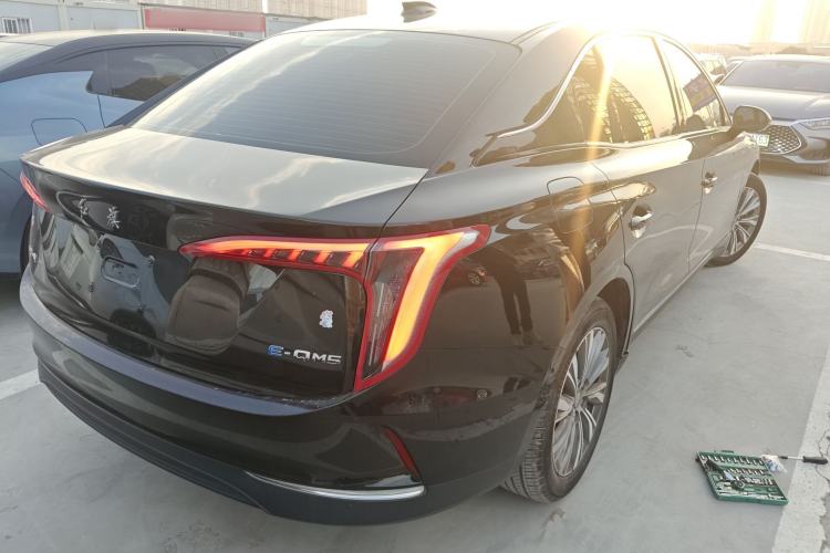 Used Hongqi E-QM5 2022 431 km Charge & Enjoy Edition
