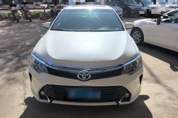 Used Toyota Camry 2016 2.0G 10th Anniversary Leading Edition
