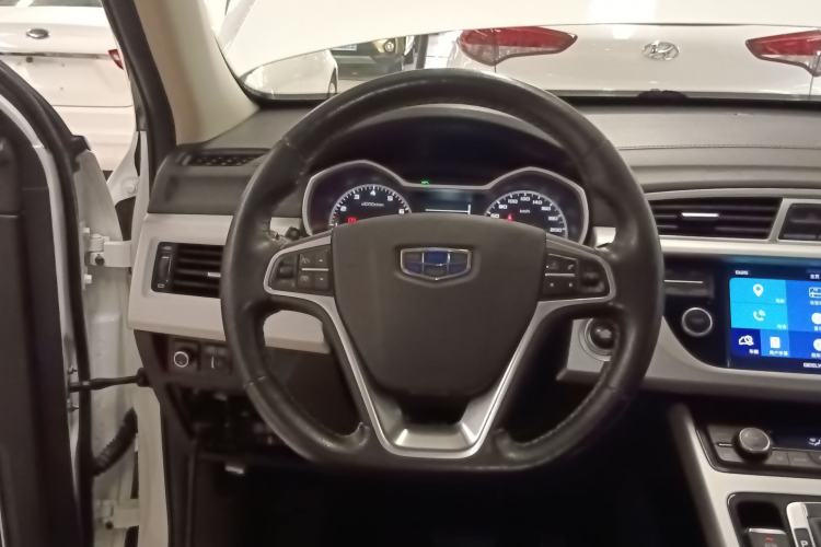 Used Geely Auto Emgrand X7 Sport 2016 1.8TD Automatic ZhiShang Model
