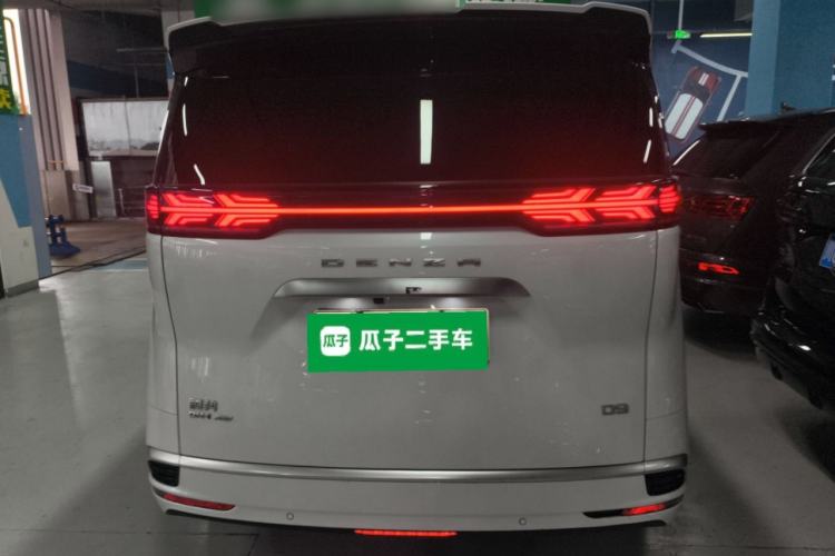 Used Denza D9 2022 DM-i 970 Four-Wheel Drive Flagship Model
