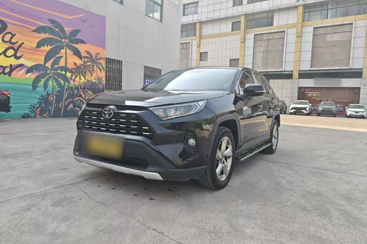 Used Toyota RAV4 2021 2.0L CVT Two-Wheel Drive Fashion Edition
