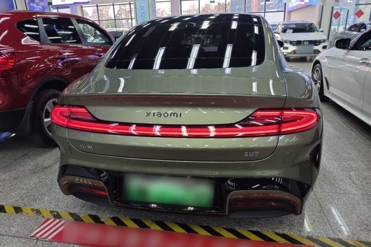 Used  SU7 2024 Rear-Drive Long-Range Intelligent Driving Version
