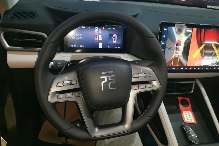 Used BYD Yuan UP 2025 Intelligent Driving Version 401 KM Dynamic Edition
