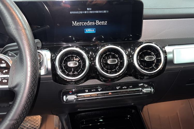 Used Mercedes-Benz GLB 2023 Refresh GLB 200 Fashion Edition
