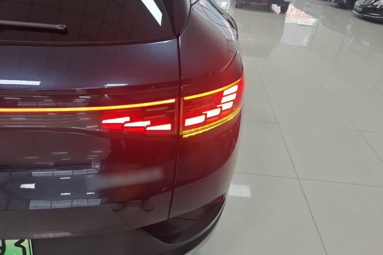 Used Volkswagen ID.4 CROZZ 2021 Long-Range Lite PRO Two-Wheel Drive Version
