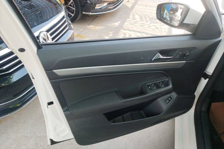 Used Volkswagen Lavida 2017 1.6L Automatic Fashion Edition