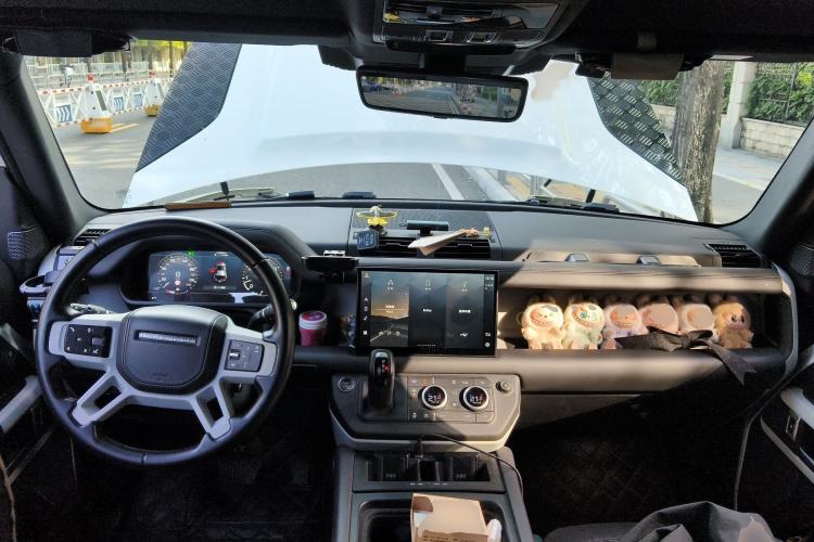 Used Land Rover Defender 2023 110 3.0T P400 X-DYNAMIC HSE
