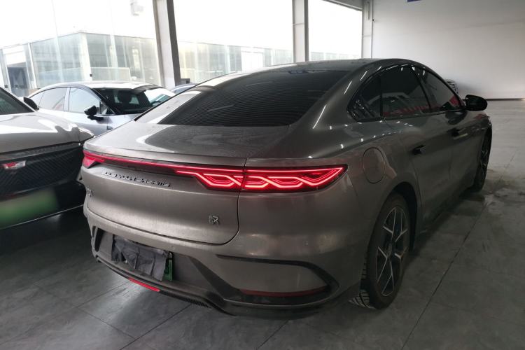 Used BYD Han 2023 EV Champion Edition 715KM Front-Drive Prestige Model
