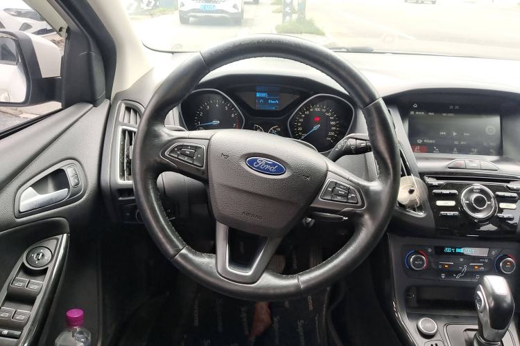 Used Ford Focus 2017 Hatchback 1.6L Automatic Fashion Edition Smart Drive Version