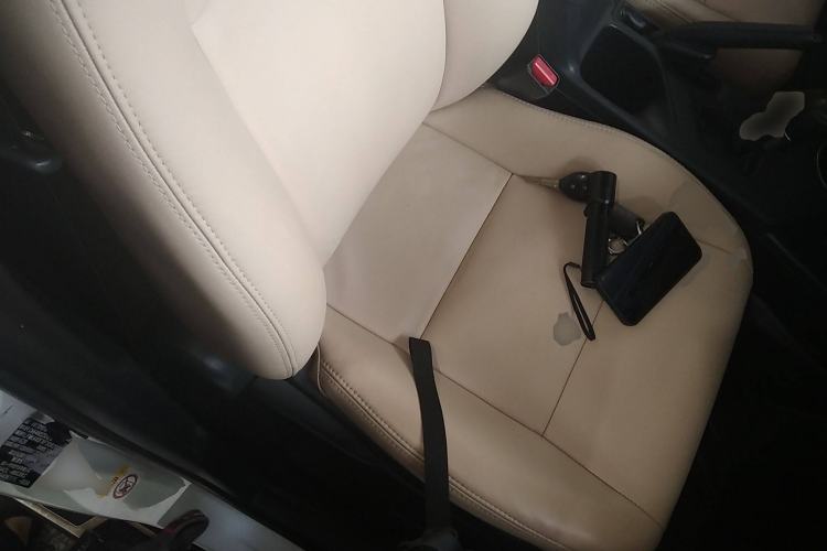 Used Toyota RAV4 2015 2.0L CVT Two-Wheel Drive Urban Edition
