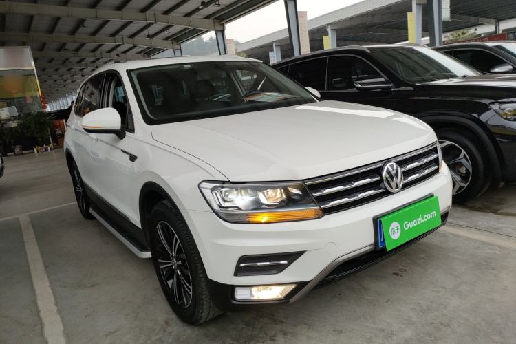 Used Volkswagen Tiguan L 2020 330TSI Automatic Two-Wheel Drive Panoramic Comfort Edition China VI Standard