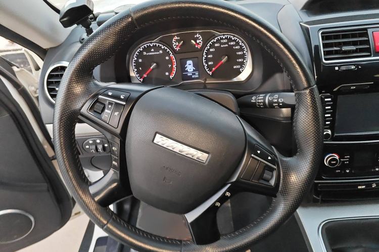 Used Haval H5 Classic 2016 Classic Edition 2.0T Manual Two-Wheel Drive Prestige Model
