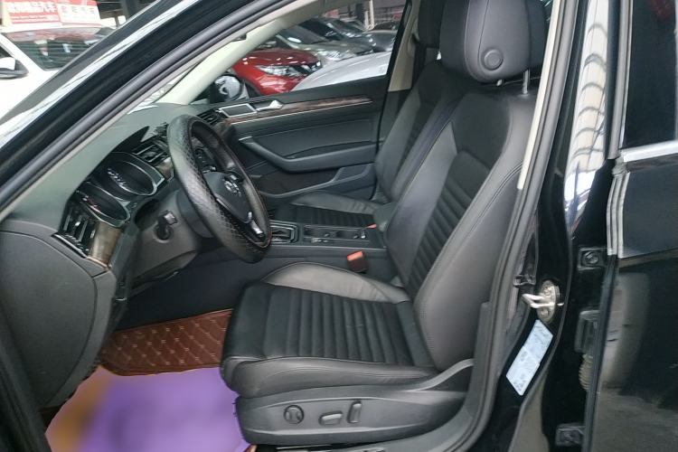 Used Volkswagen Magotan 2018 Facelift 330TSI DSG Luxury Model
