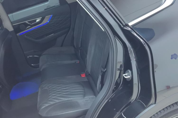 Used Hongqi HS5 2022 Facelifted Version 2.0T Smart Connect Flagship All-Wheel-Drive Edition