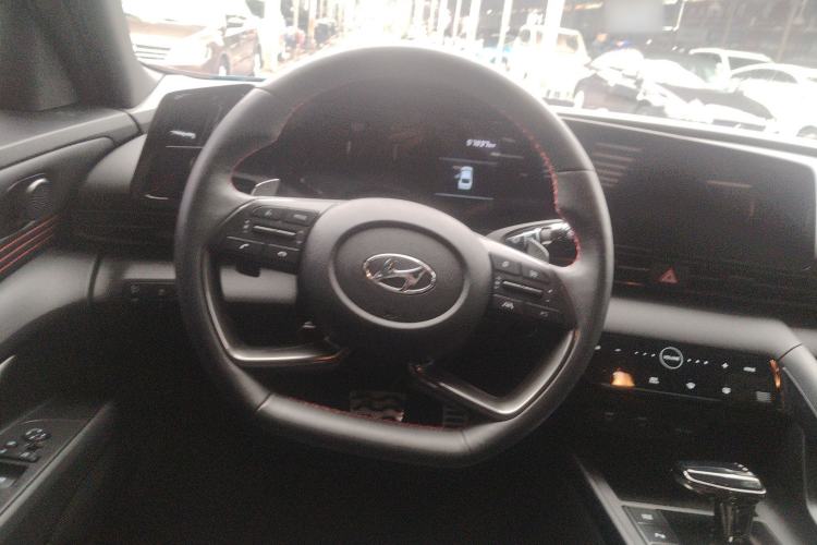 Used Hyundai Elantra 2022 240TGDi DCT LUX Prestige Edition
