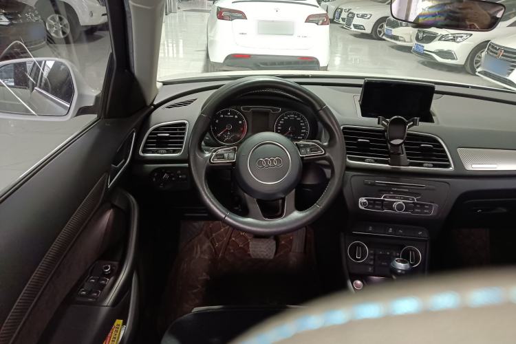 Used Audi Q3 2018 30th Anniversary Edition 35 TFSI quattro all-wheel-drive sport model
