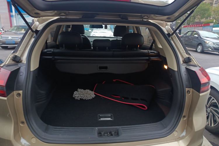 Used Geely Auto Emgrand X7 Sport 2018 1.8TD Automatic Two-Wheel Drive Zhiya Model