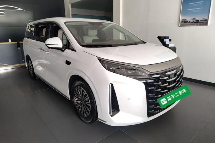 Used BYD Xia 2025 DM-i 1.5T 180km Beyond Edition
