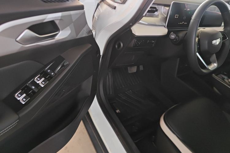 Used Geometry E 2022 320KM Cute Tiger 5-Seater
