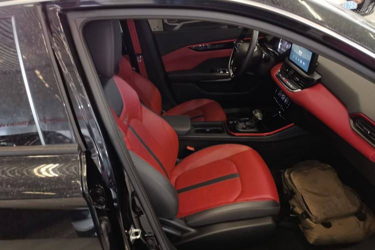 Used Dongfeng Aeolus Yixuan 2021 230T Automatic Hunter Edition
