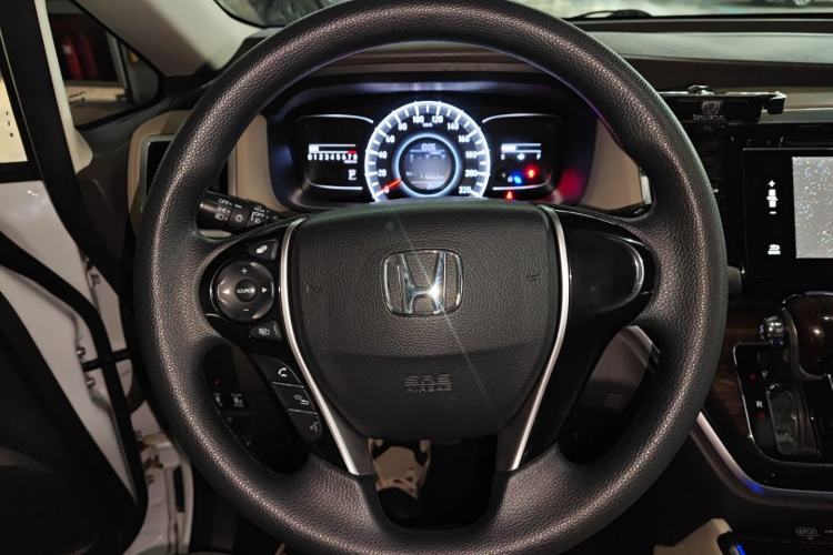 Used Honda Odyssey 2015 Revised 2.4L Luxury Edition