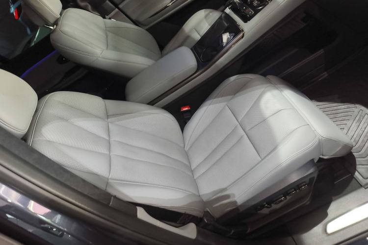 Used Nio ES8 2020 580 km Range Signature Edition Six-Seater Version
