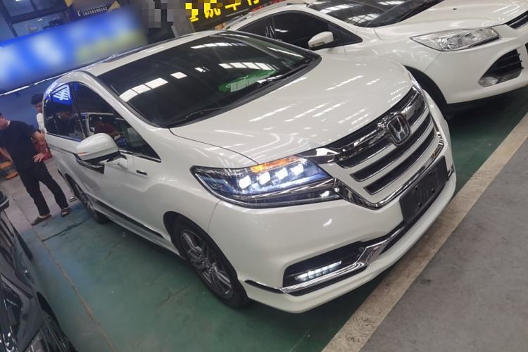 Used Honda Elysion 2019 2.0L Hybrid Luxury Edition

