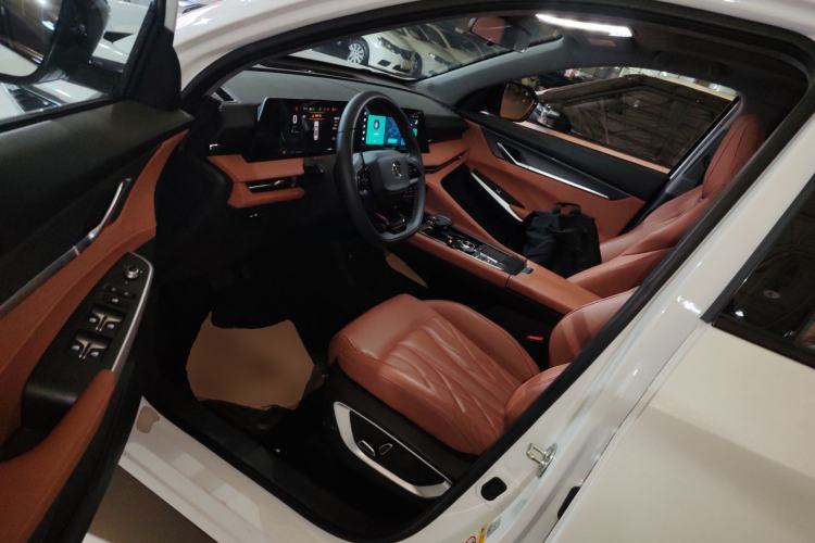 Used Changan CS75 PLUS 2024 3rd Generation Champion Edition 1.5T Intelligent Drive Dynamic Model
