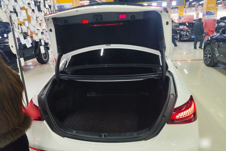 Used Mercedes-Benz E-Class 2021 Restyled E 260 Luxury Sports Edition
