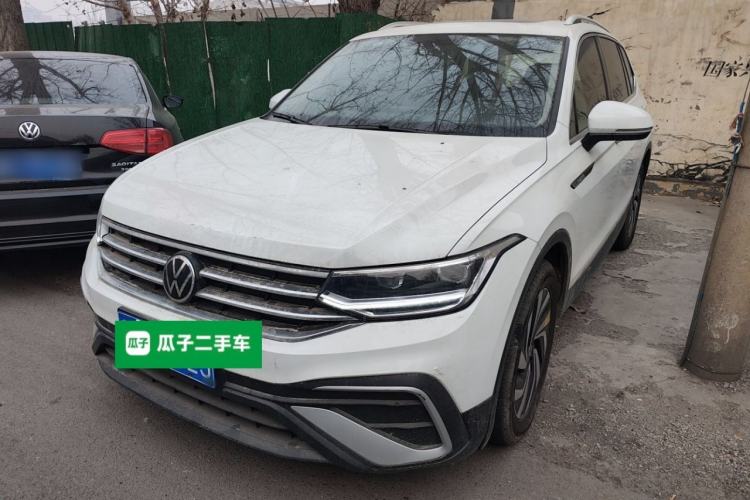 Used Volkswagen Tiguan L 2024 300TSI Automatic Two-Wheel Drive Smart Edition
