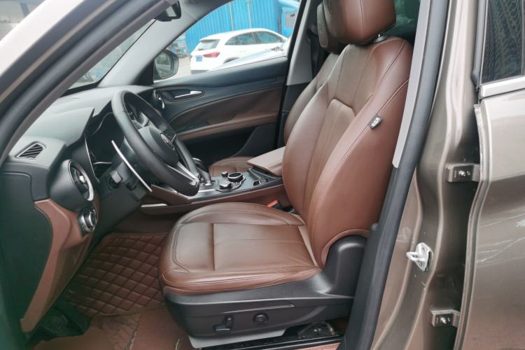 Used Alfa Romeo Stelvio 2017 2.0T 280HP Luxury Edition